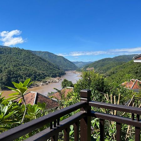 Le Grand Pakbeng Hotel Bagian luar foto