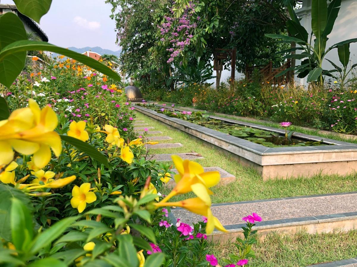 Le Grand Pakbeng Hotel Bagian luar foto
